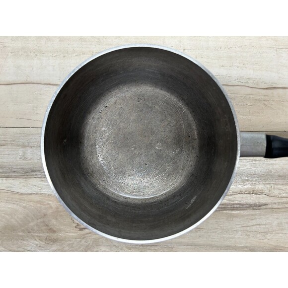 Vtg Solid Aluminum Ware Ever 1.5 Qt Saucepan Casserole With Lid Made In USA - Picture 3 of 9
